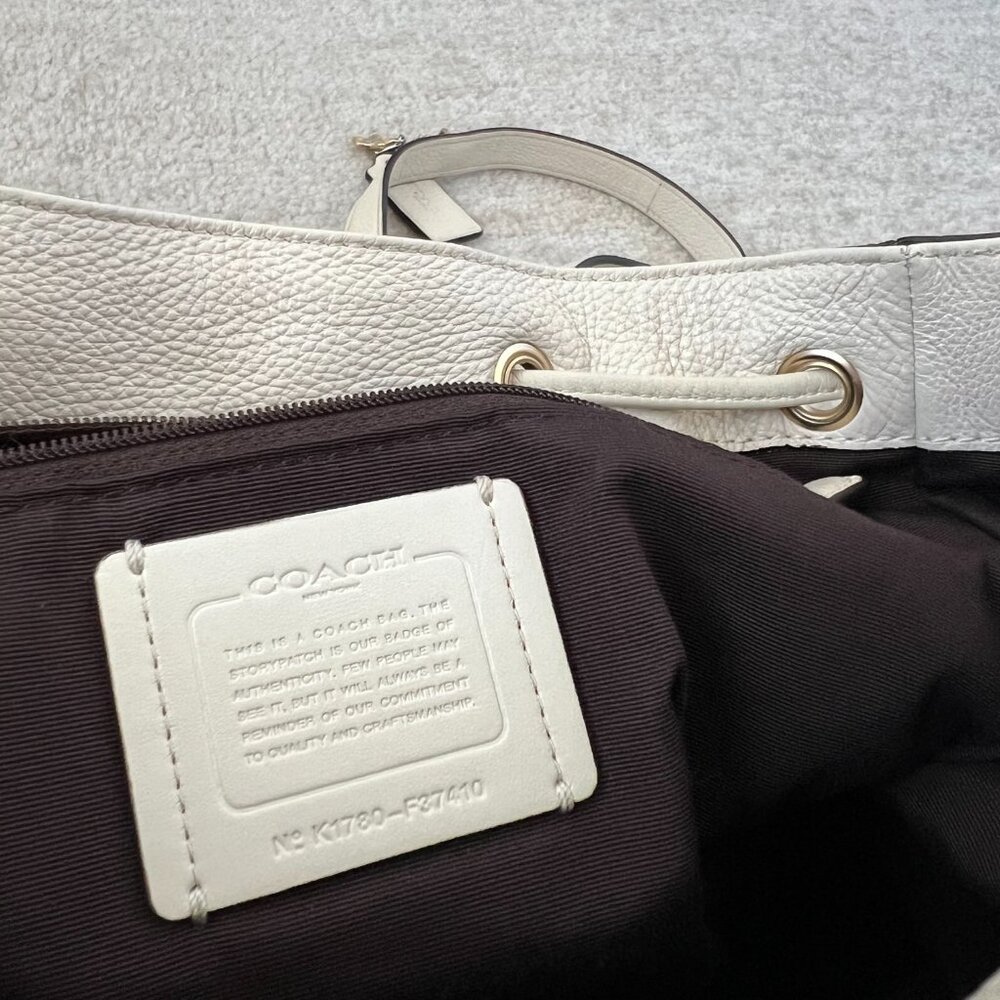 Coach Billie Backpack Pebbled Leather Bag - Picture 2 of 16